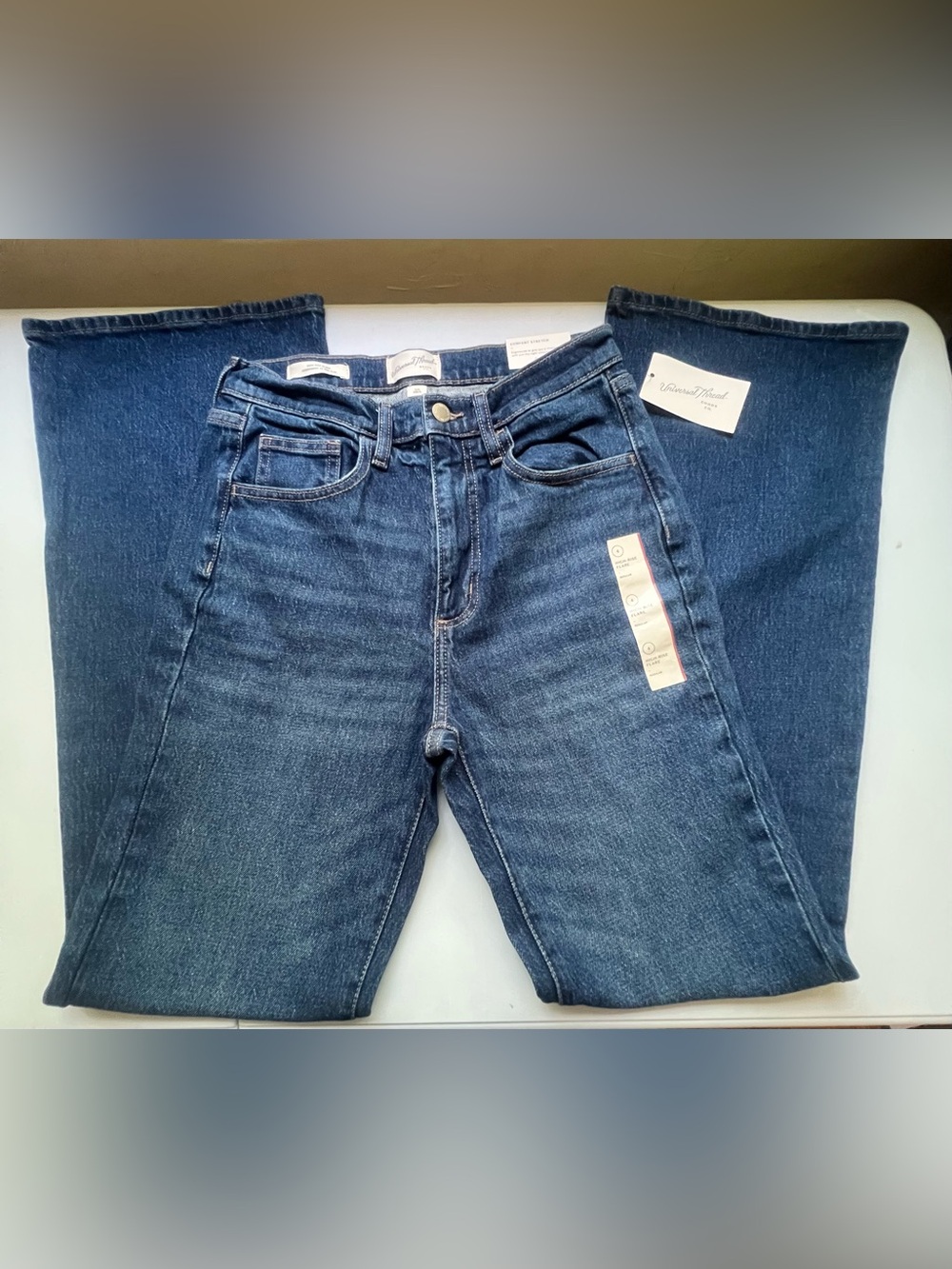 Universal Thread High-Rise Straight Leg Jeans - Dark Blue